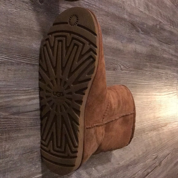 Ugg’s - Picture 6 of 6